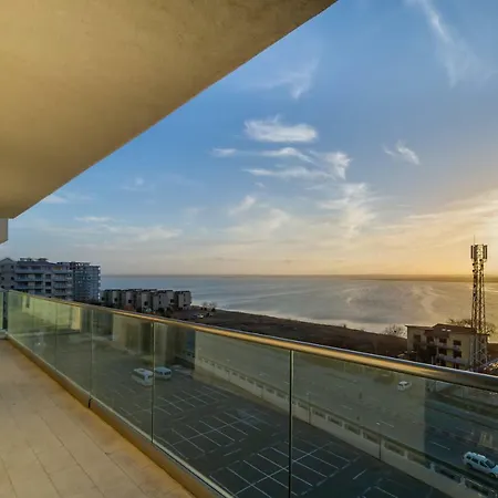 Miramare 아파트호텔 Năvodari