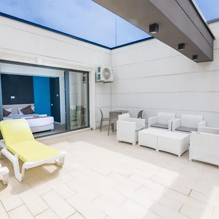 Miramare 3* Navodari