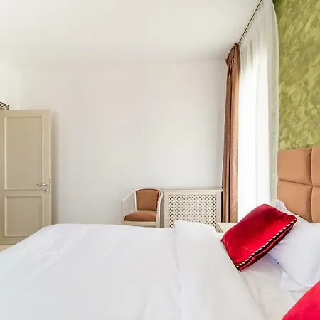 Miramare Lägenhetshotell