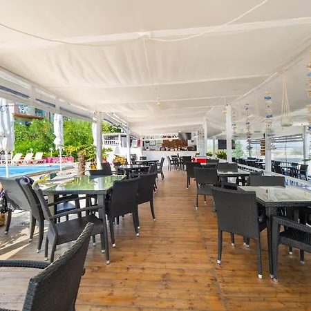 Lägenhetshotell Miramare 3*